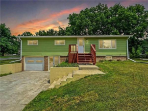 The Green House! Sleeps 12